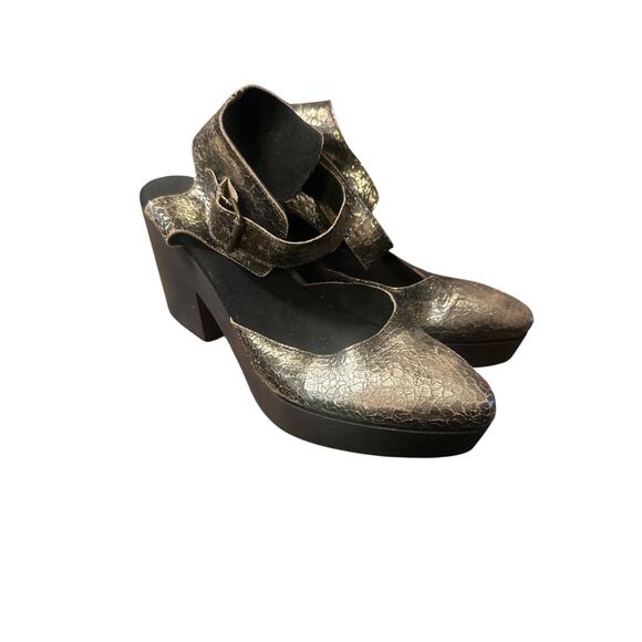 Free People Shoes - Women 41 Free People Metallic Gold Percy Clog Ankle Buckle Wrap Heels Shoes